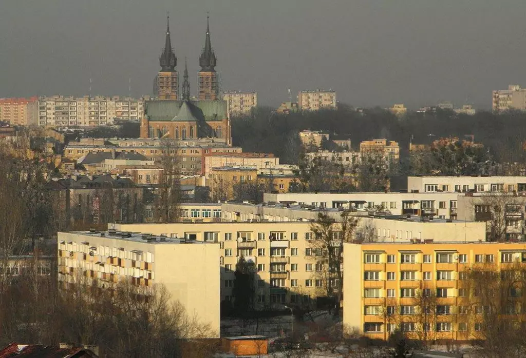 Do Radomia trafia coraz więcej młodych osób, który wyprowadzają się z Warszawy. Zdjęcie autorstwa Rafał T / fotopolska.eu, CC BY-SA 3.0, https://commons.wikimedia.org/w/index.php?curid=22376260