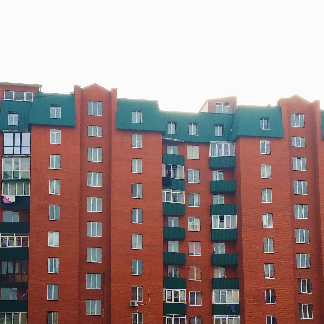 Poznaj kluczowe informacje o operatach szacunkowych w Kościanie – kto może je wykonać, jakie nieruchomości obejmuje wycena i ile czasu zajmuje przygotowanie dokumentu.