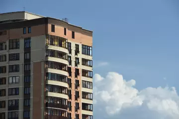 Potrzebujesz operatu szacunkowego dla nieruchomości w Starogardzie Gdańskim? Dowiedz się, kto go sporządza, w jakich sytuacjach oraz ile kosztuje. 