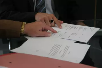 Dowiedz się, jaką rolę odgrywa rzeczoznawca majątkowy przy operacie szacunkowym dla Deutsche Bank Polska oraz jakie wiążą się z tym koszty i formalności.