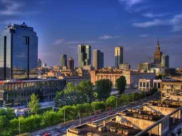 Dowiedz się, czym zajmuje się rzeczoznawca majątkowy, jak powstają operaty szacunkowe w Warszawie i jak wygląda współpraca z klientem.