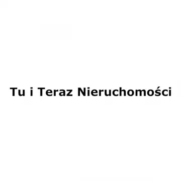 zdjęcie do W dzisiejszym artykule prezentujemy najważniejsze informacje i ciekawostki dotyczące dewelopera, który działa pod nazwą Tu i Teraz Nieruchomości.
